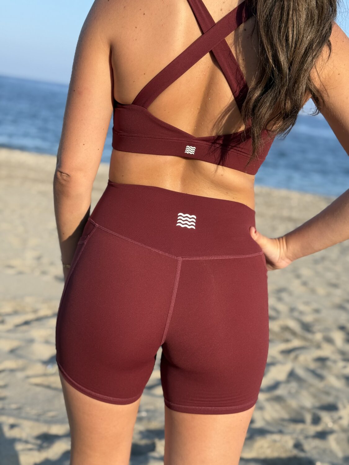 SHORT CON BOLSILLOS | GRANATE